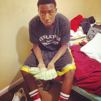 Free Walt fuck you other niggas 
RIP Zurp 
RIP OJ 
RIP spider 
Free Jaymo Going MIA✈️ These Niggas snacks You Gotta Watch....Em