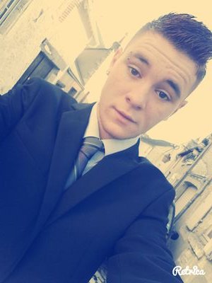 ☆Je suis livrée sans mode d'emploie, c'est pour sa que tu ne me comprend pas☆