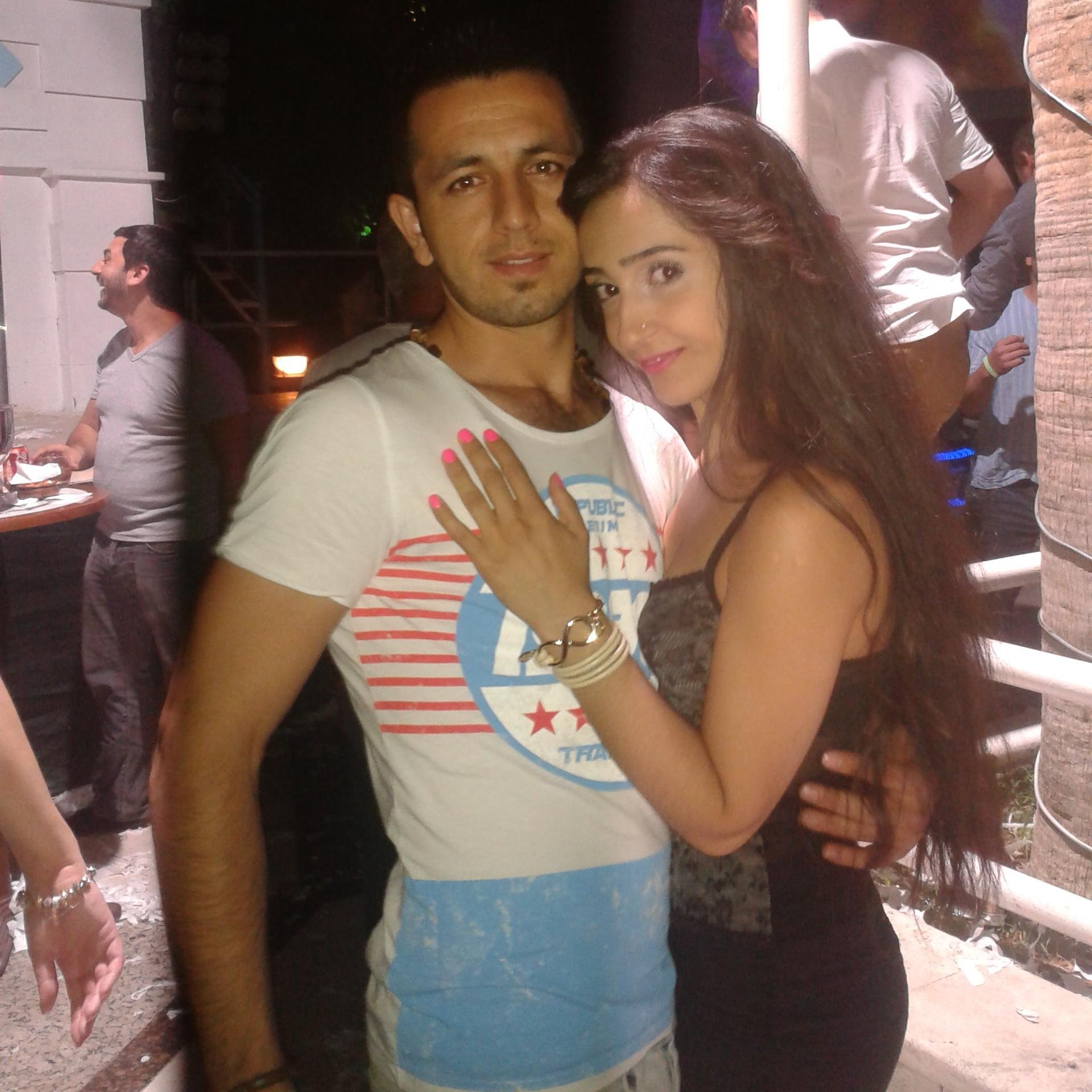 BackStreet35's profile picture. Ucu Bağlı Hayallerimle Bir Sandalda Yol Alıyorum Ya Devrilip Batıcam Ya O Limana Varıcam ..