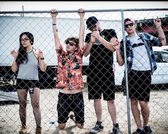 SEALIONband's profile picture. we are just a band. no better, no worse.
Lolipop records/ Hovercraft records/ DDM