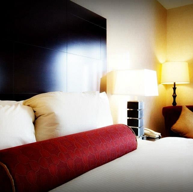 ClarionElmhurst's profile picture. Business&Family friendly hotel* Choice Hotels*Waterford Conference Center attached*Free WiFi*Indoor Heated Pool*Business Center*Fitness Center*Free Parking*