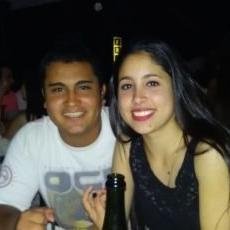 Fue esa noche que quizás, tal vez... 
Le puse nombre a tu piel... ♪ ♡