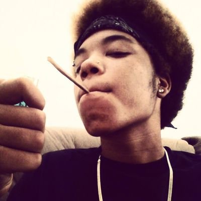 I'm dammian aka yg5boi follow me in insta yg5boi and kik yg5boi add me in fb danmian Gibson
