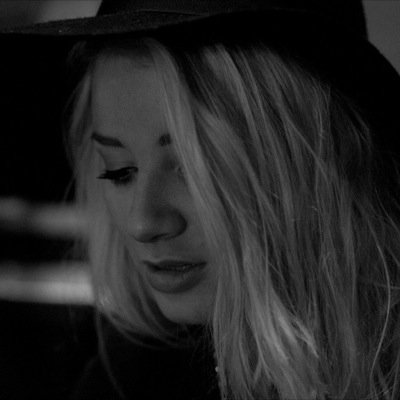 carlyconnoruk's profile picture. 