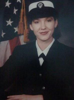 Mom of 3,  wife of Navy Veteran, LOVE FOOTBALL (win lose or tie, Raiders til I Die!), coffeeholic