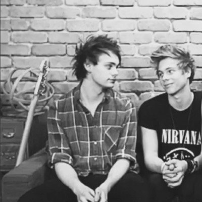 ||i dont do bios...i do 5sos||
