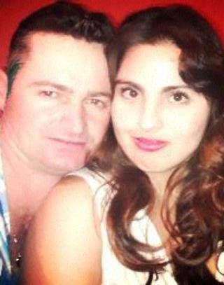 NANYIA 
Amo a fabri fibra y Lil mama, amante de los caballos. 
Sufre de huevenithis cronico, proxima terapeuta y sostiene una relacion secreta con DOmmo