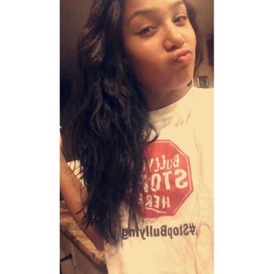 is she real??....... she real.