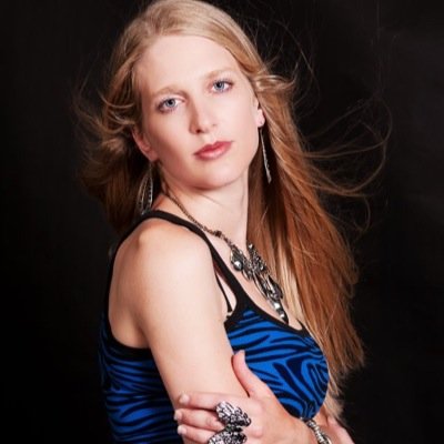 misslyza1920's profile picture. 