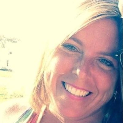 Single Mom. Loves Rock and Roll, Men and Warm Weather!