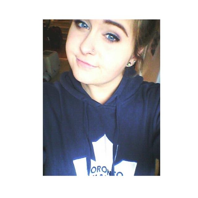 •Too High To Give A Fuck• |Pit$quad| STA | {IG:_daphnetaylor} |Single| •High Heels Low Cars•