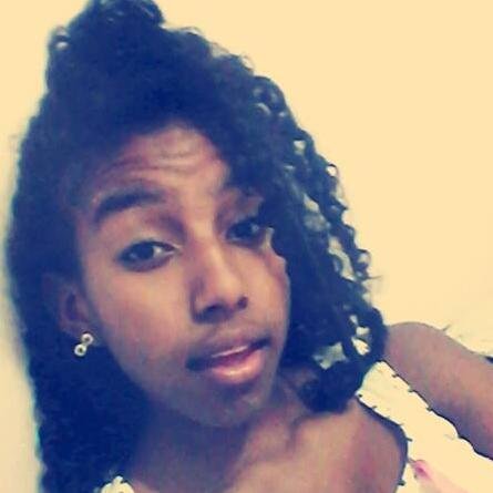 Bom vim aki pra dize que amo essa minha negaah RUUUM  e oq ela precisa to aii e quem mexe com ela nois chuta ouviu bom era isso te amoo mana 2 bjuus
