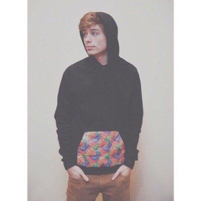 hi im rachel im 15 and i like pizza, music and jack dail - there was this one time jack favourited a tweet i was mentioned in 01/09/14 -