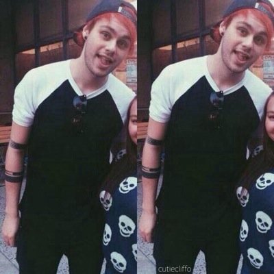 hii so it would be cool if you could follow my main account @alltimelaurxn that i just started. thanks you xx.