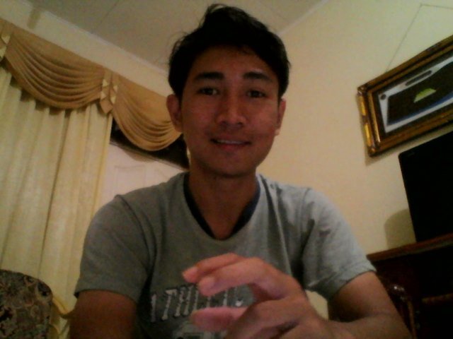 Manusia ganteng stock terakhir yg manisnya alami tanpa pemanis buatan..I'm okay with my crazy.
