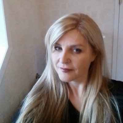 Specializing in all types of Remy Human Hair Extensions heavenlyhair.lc@gmail.com Contact Lynda Cyr Island Girl Hair Extensions 1 250 218 6629