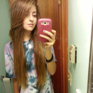 amandacharr_'s profile picture. stay true