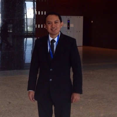 entrepreneur, want tobe xtraordinary man, interested in soccer, running, triathlon , golf, photography. Member of hipmi, kadin. Indonesian