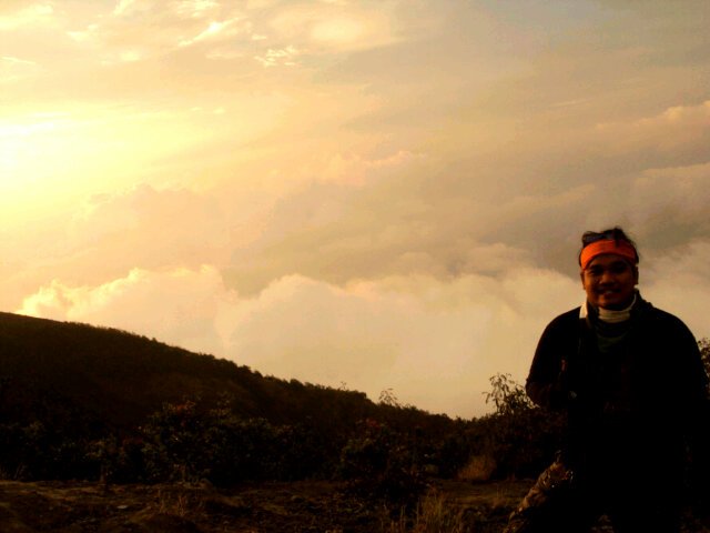 adek_fitfit's profile picture. sesungguhnya kepo yang berlebihan itu tidak baik