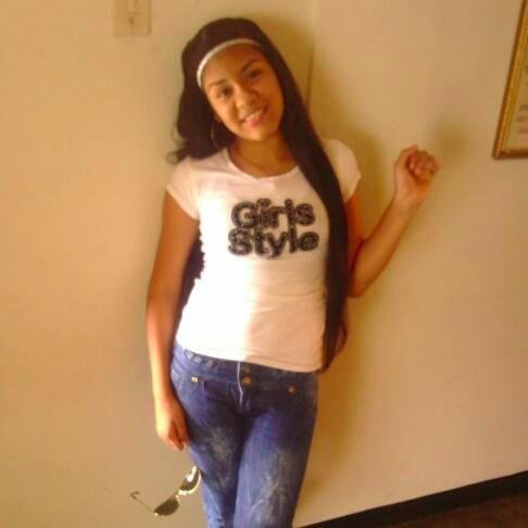 Elianvalenzuel2's profile picture. 22/07/2013 Me siguió la Hermosa de Denise Rosenthal/ 27/12/3013 me siguió sammi/ 17/10/2013 Miguelito/ 08/02/2013 Paola/ 19/10/14 Chiqui Naum!! Bossi 13/11/2014