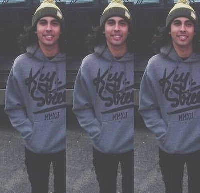 Free follow from @blaxkveilbye because ur cute x Follow me on there :)