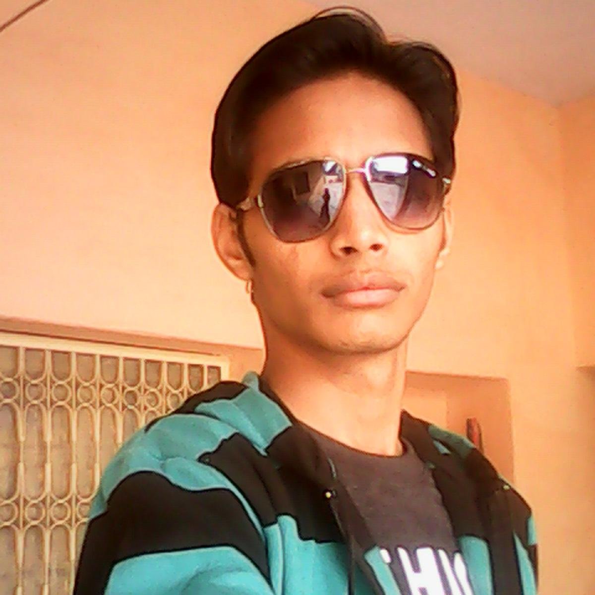 sunilmina123's profile picture. 