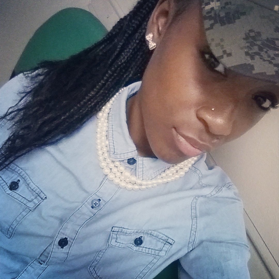 Just A Mother Tryna Make It .    °Friend Of Very Few.  
    ×December o2nd - Big o20×
