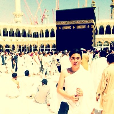 benisanjaya_'s profile picture. Be a better men