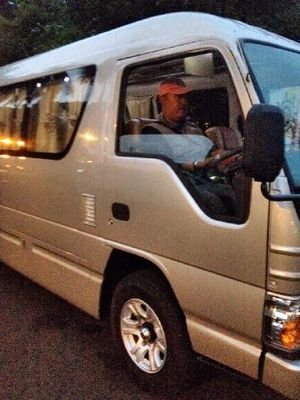Rental Elf Pariwisata & Mobil+Driver : Inova, Ertiga, Avanza, dll di Bogor. Melayani Jabotabek, Bandung & Yogyakarta. Charter, Antar Jemput dan Tour Wisata.