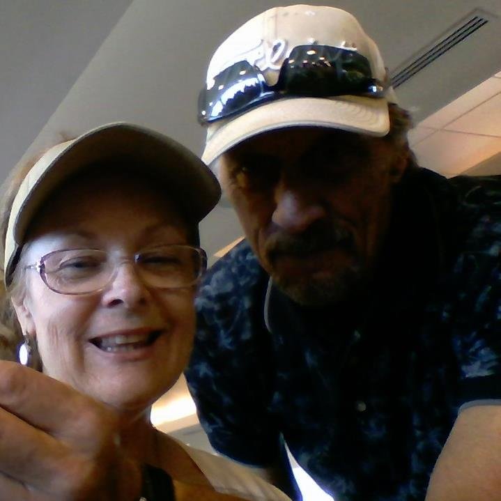 Transplanted to TN from Calif:  2 beautiful daughters, 1 dog, 7 cats, 2 horses, 3 chickens and a wonderful life ! WICKED TUNA ROCKS!!!!!!!!!!!!!