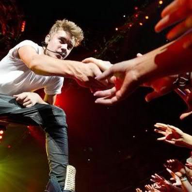 christmaaslove's profile picture. Baby,when you're with me
It's like an angel came by and took me to heaven