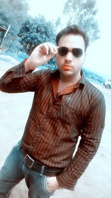 viksrocks4u's profile picture. simple and hard to understand me.  but ones you understand me you surely fall in love with me.  ;-)