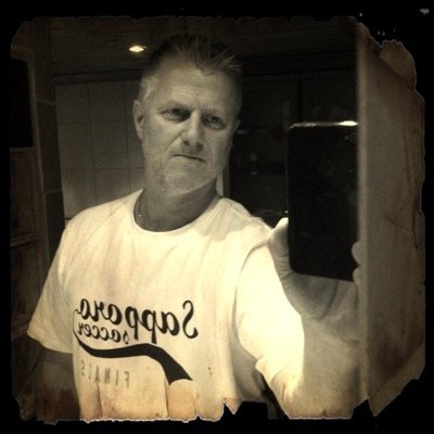 motorefilm's profile picture. Gillar min familj.. gillar att åka båt. gillar fotboll. Göra filmrep och företagseventfilmer, och spela futsal och köra mountainbike Gillar inte Sd s politik.