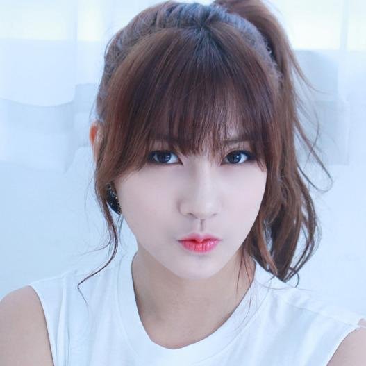 OHYMagnae_96's profile picture. Not real | 1996 | A-Pink |  NewizzyAH