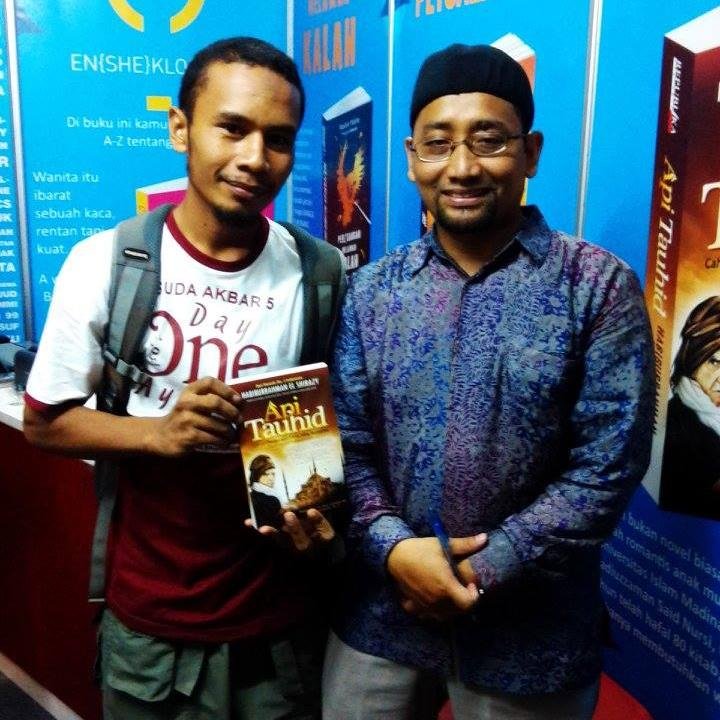 rakyatjuni's profile picture. 