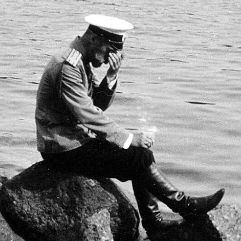 Николай II: Кругомъ измена, и трусость, и обманъ. 
https://t.co/cuhmSGDIVf
https://t.co/5LfavhcZUq