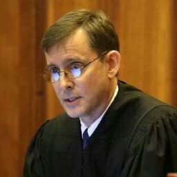 Father of 3, Husband of 1, Circuit Judge by day, Tech Geek by night.