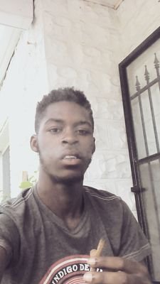 young nigga jus tryna make it out