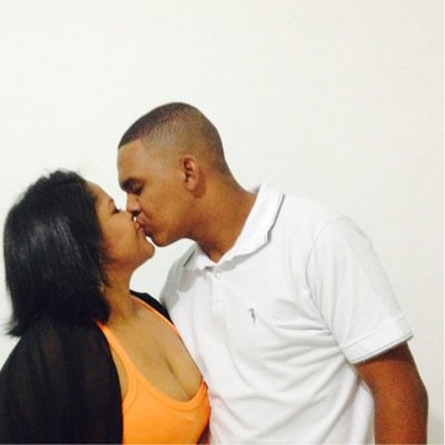 21 anos, casada, filha do Rei .