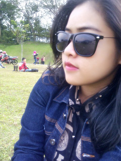 Hitam menjadi ke netralan