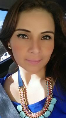 una mujer diseñada y  perfeccionada por DIOS