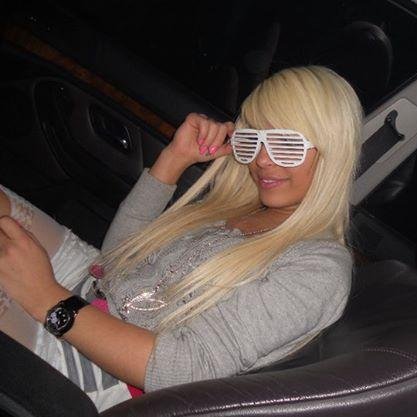 AaaBakNeBuldum's profile picture. Dürüst bir kadının güzelliği ateşe benzer: Yaklaşmayana hiç bir zararı dokunmaz.