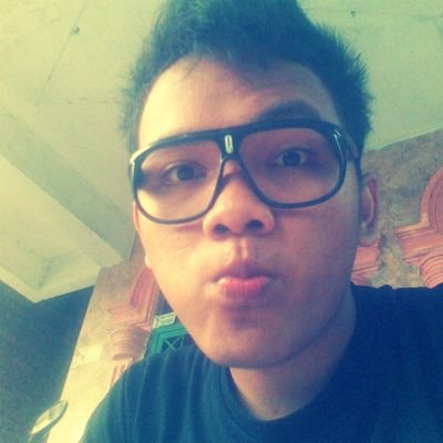 Kalau ada yang mencari-cari saya
Katakan saja saya sudah mati