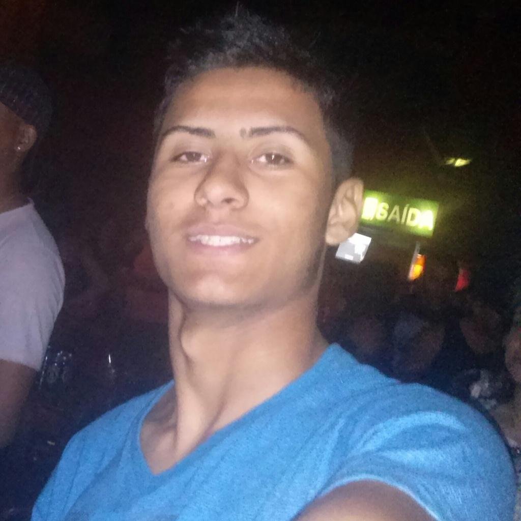 o guerreiro que não foge à luta e conquista seus objetivos com suas próprias forças e atitudes