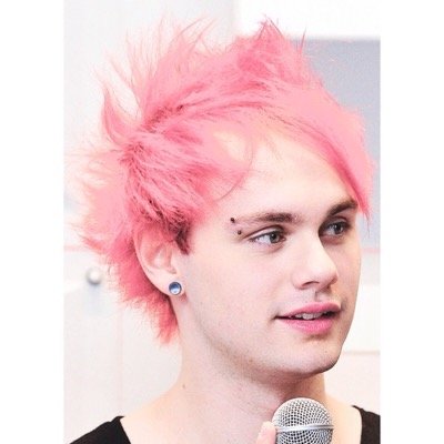 eiksikti's profile picture. 