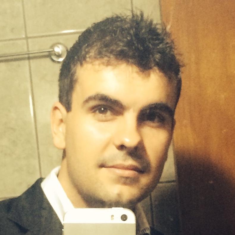 Leandro Caixeta Ferreira | Patos de Minas - MG
Sistemas de Informação - U F V