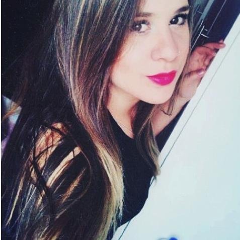 instagram @lariavila_  ✌