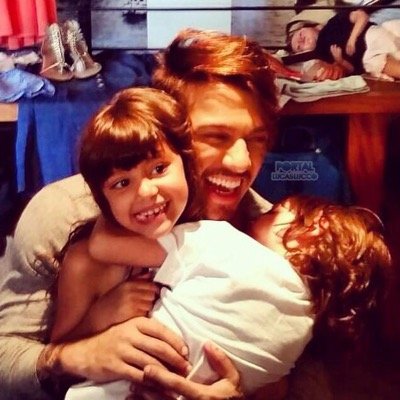Fã clube dedicado ao cantor e compositor mais lindo e humilde do universo, Lucas lucco ! Anjo bom, amor perfeito ! ❤️❤️❤️❤️❤️