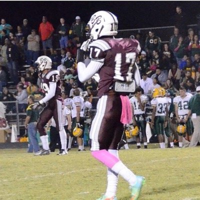 Xavrian.  
Aka xman.
Football player
Married to the game 
#⃣1⃣7⃣
Bbhs football