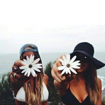 Two Canadian girls who love travelling, starbucks, and a little bit of sparkle wherever we go | 18 years old | Trying to survive our youth✌️